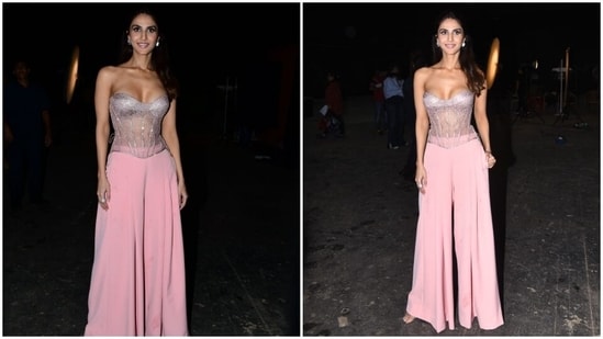 For the accessories, Vaani chose statement silver rings and embellished ear studs. In the end, Vaani picked a half-tied open hairdo, black-winged eyeliner, mascara on the lashes, nude lip shade, blushed cheeks, beaming highlighter, and subtle eye shadow for the glam picks.(HT Photo/Varinder Chawla)