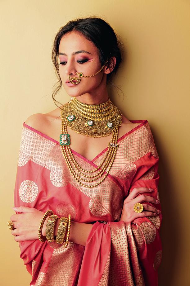 Royal gold and kundan necklace in 22k hallmarked gold
