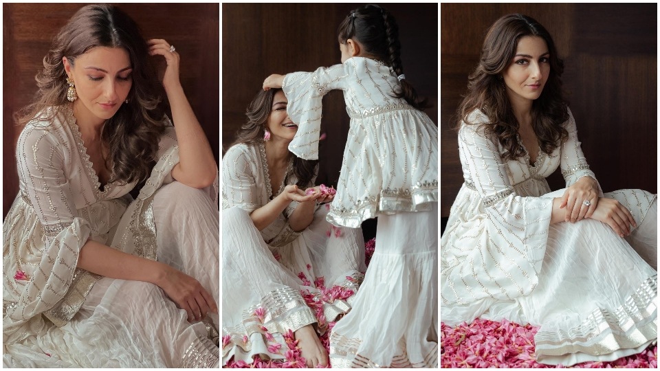 Soha Ali Khan twins with her daughter Inaaya. (Instagram) Soha Ali Khan twins with her daughter Inaaya. (Instagram)
