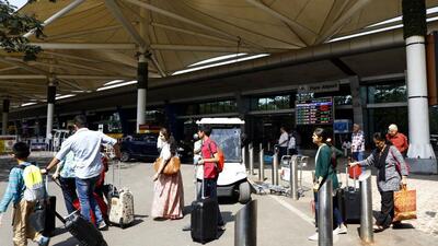 The Pune airport terminal is being expanded at a cost of more than Rs400 crore (which is ultimately public money) and it is expected that the civil aviation ministry, government of India and Airport Authority of India will respect the sentiments of the people of Pune. (HT FILE PHOTO)