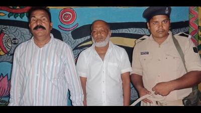 Two out of the 3 arrested PFI activists in police custody. (Santosh Kumar/Ht Photo) Two out of the 3 arrested PFI activists in police custody. (Santosh Kumar/Ht Photo)