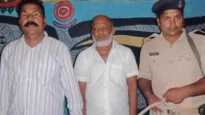 Two out of the 3 arrested PFI activists in police custody. (Santosh Kumar/ HT Photo)