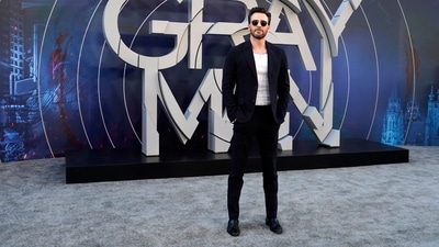 Chris Evans plays Lloyd Hansen, a psychopathic former colleague of Ryan Gosling's character Sierra Six in The Gray Man and will be seen going all out to hunt him down. (AP) (Chris Pizzello/Invision/AP) Chris Evans plays Lloyd Hansen, a psychopathic former colleague of Ryan Gosling's character Sierra Six in The Gray Man and will be seen going all out to hunt him down. (AP) (Chris Pizzello/Invision/AP)