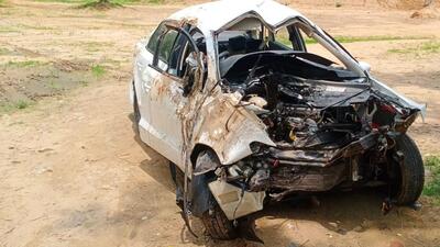 Mangled remains of the car that hit a tree in Mahendragarh’s Narnaul on Wednesday night. (HT Photo)