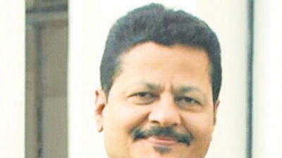 With 200 flats, representatives of Radhika Residency, Chembur have approached the local BMC ward office medical officer to enquire on how to go about holding the vaccination camp on their premises (HT Photo)