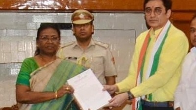 Congress leader Ajoy Kumar posted his photo with Droupadi Murmu amid the raging controversy over his ‘evil’ comment. Congress leader Ajoy Kumar posted his photo with Droupadi Murmu amid the raging controversy over his ‘evil’ comment. 
