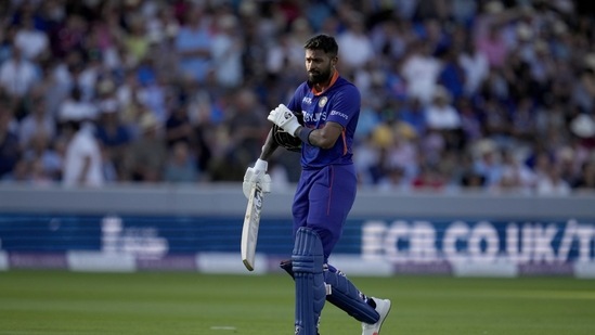 Hardik Pandya provided brief hope with stands with Suryakumar Yadav and Ravindra Jadeja but was dismissed for 29 runs(AP)