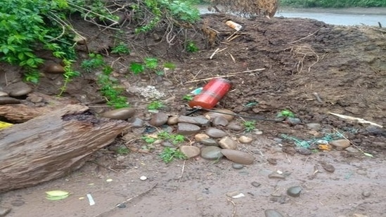 Watch: Army's Bomb Disposal Team Destroys Suspicious Cylinder In J&K's ...