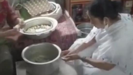 West Bengal chief minister Mamata Banerjee making momos in Darjeeling on Thursday.&nbsp;