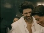 Shah Rukh Khan and Kartik Aaryan ran into each other at a recent event. Shah Rukh Khan and Kartik Aaryan ran into each other at a recent event.