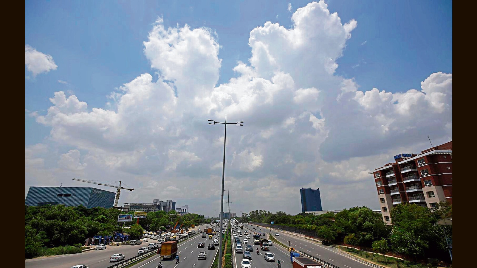 Light Rain Expected In Delhi, Mercury Likely To Settle Around 38°C ...