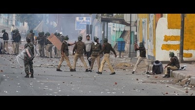 Police personnel at work during violent clashes in New Delhi in February 2020. (Raj K Raj/HT PHOTO) Police personnel at work during violent clashes in New Delhi in February 2020. (Raj K Raj/HT PHOTO)