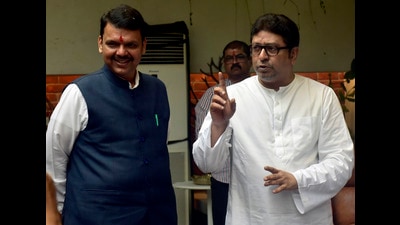 Dy CM Devendra Fadnavis meets MNS chief Raj Thackeray at his Shivaji Park residence, in Mumbai on Friday (Anshuman Poyrekar/HT PHOTO) Dy CM Devendra Fadnavis meets MNS chief Raj Thackeray at his Shivaji Park residence, in Mumbai on Friday (Anshuman Poyrekar/HT PHOTO)