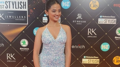 Helly Shah stole the show in a stylish dress on the red carpet of HT India's Most Stylish Awards 2022. Helly Shah stole the show in a stylish dress on the red carpet of HT India's Most Stylish Awards 2022.