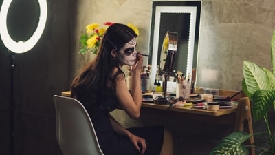 Harmful effects of skincare or cleansing products containing sulphates, parabens (Los Muertos Crew) Harmful effects of skincare or cleansing products containing sulphates, parabens (Los Muertos Crew)