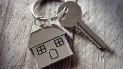 China’s $2.4 trillion real estate market is showing little sign of a recovery, adding to woes for an economy that barely expanded last quarter. (Representative image) China’s $2.4 trillion real estate market is showing little sign of a recovery, adding to woes for an economy that barely expanded last quarter. (Representative image)