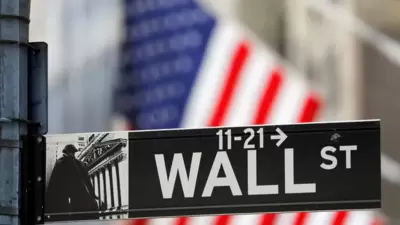 Wall Street texting habit sticks banks with rare $1 billion bill (Reuters)