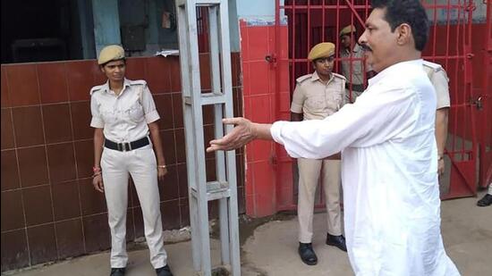 Former Mokama MLA Anant Singh outside the Beur jail in 2019. (HT File Photo)