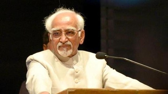 Hamid Ansari stood by his earlier statement that he never met Nusrat Mirza in the wake of fresh allegations against him.&nbsp;(HT Photo)