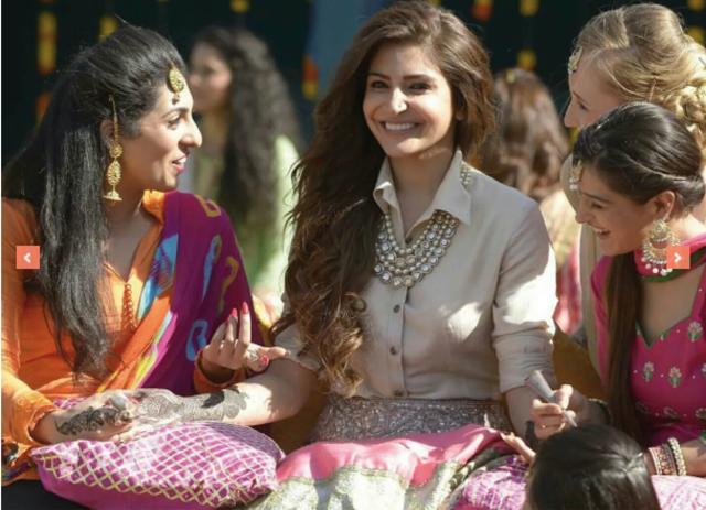 Anushka Sharma’s mehndi look from from the 2016 film, Ae Dil Hai Mushkil used the same look Anushka Sharma’s mehndi look from from the 2016 film, Ae Dil Hai Mushkil used the same look