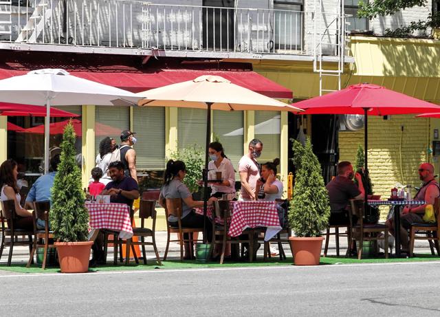 In most of the world, it is traditional to tip your waiter. At New York restaurants, a tip of 18 per cent of the total bill is not unusual: many guests pay more In most of the world, it is traditional to tip your waiter. At New York restaurants, a tip of 18 per cent of the total bill is not unusual: many guests pay more
