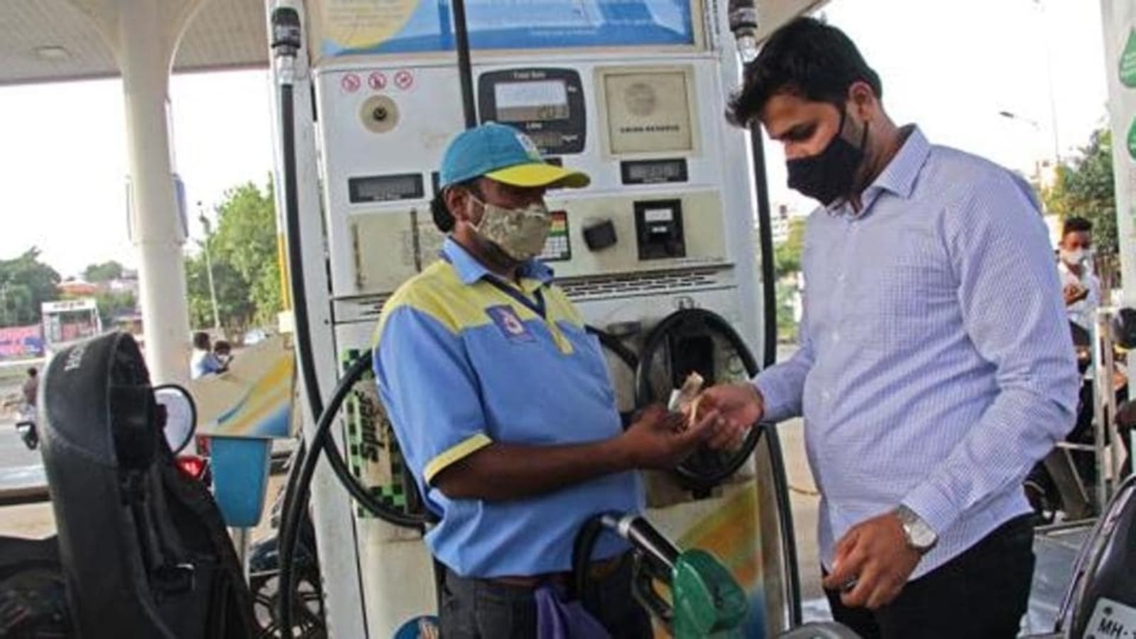 Bengaluru among metros with cheapest petrol price. Check rates here