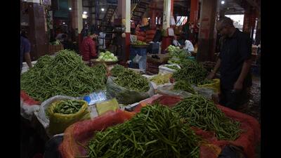 The prices of vegetables are likely to rise if rain doesn’t subside in the coming days, said the traders of APMC market, Navi Mumbai. (BACHCHAN KUMAR/HT PHOTO)