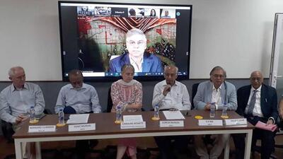 Suresh Munjal along with other dignitaries at the MBCIE campus in Ludhiana. (GHT Photo)