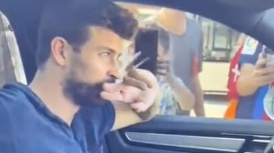 Gerard Pique was filmed listening to ex-partner Shakira in his car after a training session. (Twitter/@footballespana_)