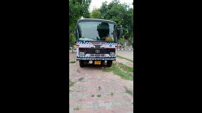 Following a checking at the Sector-17 ISBT on July 8, the Chandigarh STA had imposed a fine of ₹25,000 on the driver of this bus from Uttarakhand’s Kathgadom Bus Depot for multiple violations. (HT Photo) Following a checking at the Sector-17 ISBT on July 8, the Chandigarh STA had imposed a fine of ₹25,000 on the driver of this bus from Uttarakhand’s Kathgadom Bus Depot for multiple violations. (HT Photo)