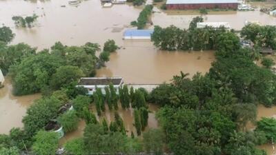 The water level in the Godavari river at the temple town of Bhadrachalam started signs of receding after reaching a record level of 71.30 ft in the early hours of Saturday. (HT Photo) The water level in the Godavari river at the temple town of Bhadrachalam started signs of receding after reaching a record level of 71.30 ft in the early hours of Saturday. (HT Photo)