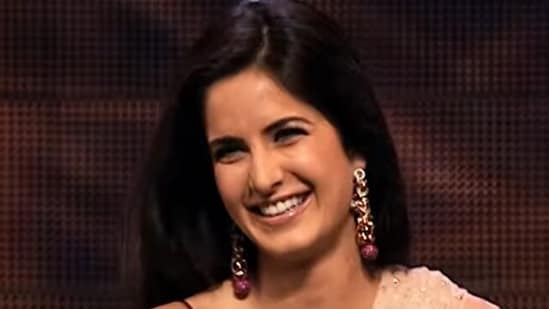 Katrina Kaif thanked Bollywood in her speech at the 2008 Zee Cine Awards.