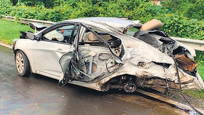Milkman thrown off road by speeding car, killed Milkman thrown off road by speeding car, killed