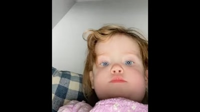 One of the selfies that the baby girl took on the smartphone in this video.&nbsp; (Instagram/@austingeter)