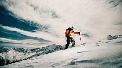 Cold exposure: Controlled and practiced cold exposure can change the way our bodies react and respind to stress and anxiety. (Unsplash)