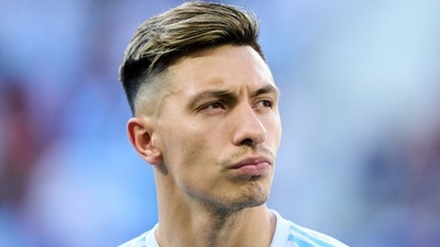Lisandro Martinez of Argentina