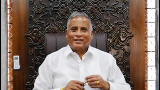 Infrastructure development minister V Somanna said “with an objective to set ground and take-off on aviation-led growth, boost the economy and tourism with better connectivity, we are planning to develop” the water aerodromes. (HT)