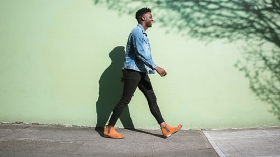 Walking: Walking helps in clearing the mind and reducing symptoms of depression, anxiety and insomnia.(Unsplash)