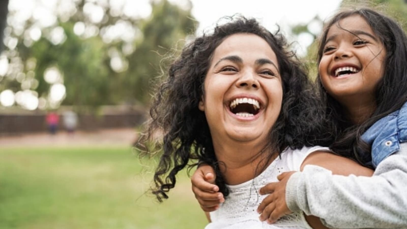 Signs of emotionally immature parents: Psychologist points out