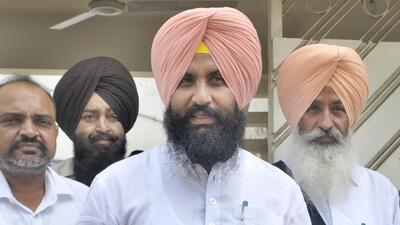 MLA Simarjeet Singh Bains was sent on judicial remand, the investigating officers (IOs) appeared before the court in two cases pending against Bains, the second one pertaining to a violent protest outside the office of a cable network company in 2016. (HT File)