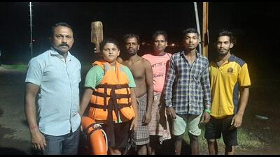 The team that rescued a 39-year-old from drowning in Bhatsa river on Sunday evening. (HT PHOTO) The team that rescued a 39-year-old from drowning in Bhatsa river on Sunday evening. (HT PHOTO)