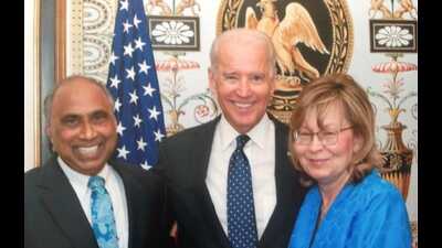 AMU alumnus Dr Frank F Islam with US President Joe Biden. (Sourced)