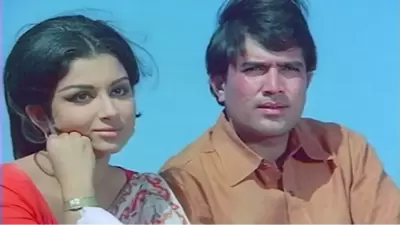 Sharmila Tagore and Rajesh Khanna starred together in 10 films. Sharmila Tagore and Rajesh Khanna starred together in 10 films.