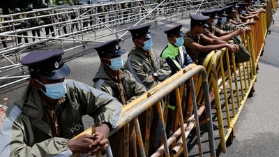 Security personel stand guard outside the Parliament building, amid the country's economic crisis, in Colombo, Sri Lanka&nbsp; (REUTERS)