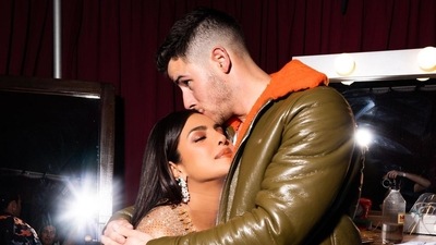 Nick Jonas shared this lovely picture with Priyanka Chopra from behind-the-scenes of Billboard Music Awards last year. He was the host for the evening but managed to steal a moment worth capturing. Nick Jonas shared this lovely picture with Priyanka Chopra from behind-the-scenes of Billboard Music Awards last year. He was the host for the evening but managed to steal a moment worth capturing. 