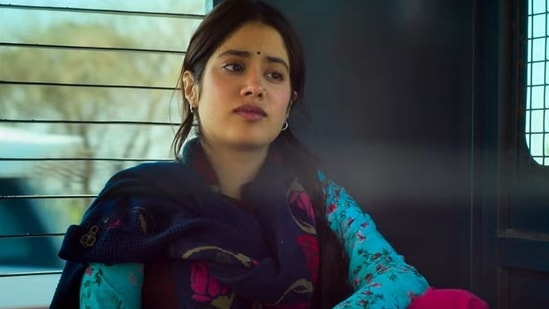 Janhvi Kapoor in a still from Good Luck Jerry song Mor Mor.&nbsp;