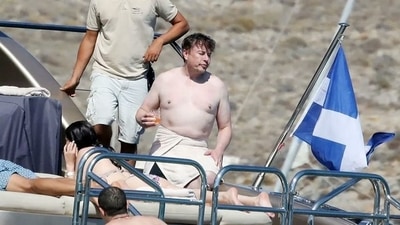 In a few set of pictures, Elon Musk was seen in a grey shirt while in another, he went shirtless. (Twitter/@BS__Exposed) In a few set of pictures, Elon Musk was seen in a grey shirt while in another, he went shirtless. (Twitter/@BS__Exposed)