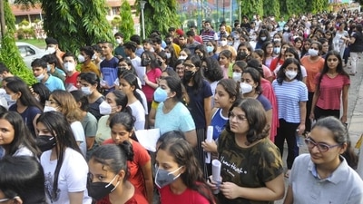 NTA, which conducts the National Eligibility-cum-Entrance Test (NEET), on Tuesday constituted a fact-finding committee to look into complaints that girl students were forced to remove their innerwear before entering an examination centre in Kollam district, (Keshav Singh/Hindustan Times) (HT_PRINT) NTA, which conducts the National Eligibility-cum-Entrance Test (NEET), on Tuesday constituted a fact-finding committee to look into complaints that girl students were forced to remove their innerwear before entering an examination centre in Kollam district, (Keshav Singh/Hindustan Times) (HT_PRINT)