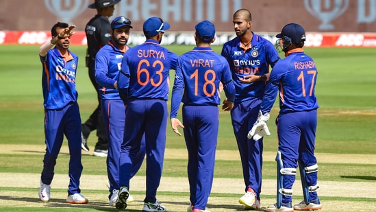 Washington Sundar celebrates with India teammates(PTI)