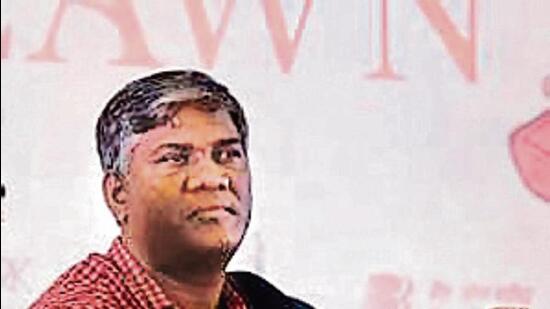 The Gujarat police on Tuesday detained filmmaker Avinash Das from Mumbai in for allegedly insulting the national flag, officials aware of the matter said. (HT File) The Gujarat police on Tuesday detained filmmaker Avinash Das from Mumbai in for allegedly insulting the national flag, officials aware of the matter said. (HT File)